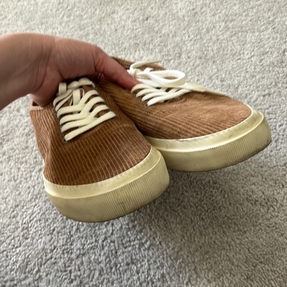 Everlane Forever Sneakers in Toasted Coconut Corduroy - Picture 9 of 12